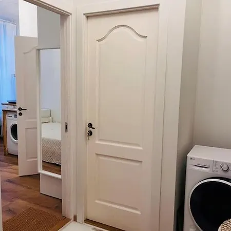 Bright And Cozy Old Town Studio! Таллин