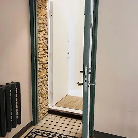 Bright And Cozy Old Town Studio!